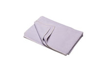 Lade das Bild in den Galerie-Viewer, Baumwolldecke Uni in "Lila" von David Fussenegger