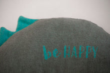 Lade das Bild in den Galerie-Viewer, Kissen "Dino" von David Fussenegger