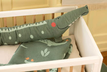 Lade das Bild in den Galerie-Viewer, Bettschlange "Krokodil" von David Fussenegger