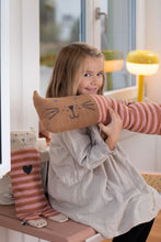 Lade das Bild in den Galerie-Viewer, Bettschlange "Katze" von David Fussenegger