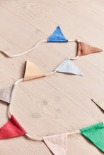 Lade das Bild in den Galerie-Viewer, OYOY Moni Musselin-Girlande