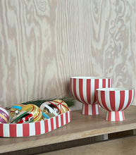 Lade das Bild in den Galerie-Viewer, Toppu Mini Bowl in Cherry Red von OYOY Living Design
